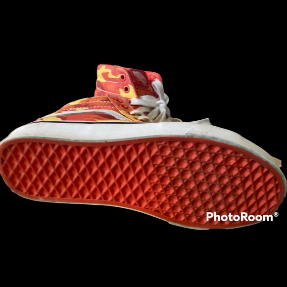 Used maybe a handful of times, before my f daughter grew- in good condition. - Picture 2 of 2